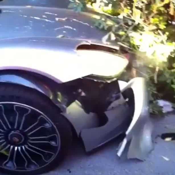 Watch_cocky_driver_smash_£1million_Porsche_918_Spyder_into_tree_after_showing_off_to_camera1