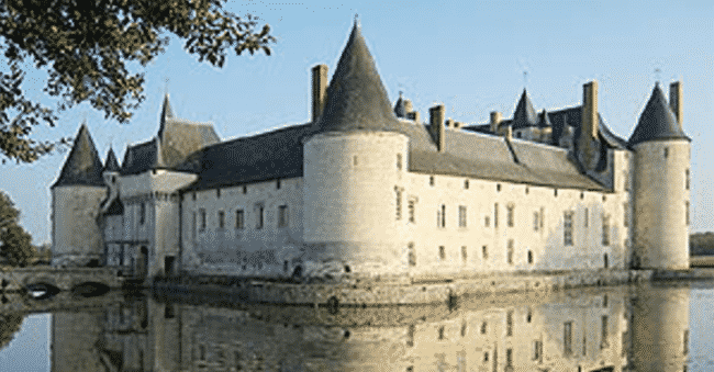 Homeless_Man_Inherits_French_Medieval_Castle1
