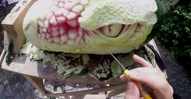 Watch_This_Watermelon_Become_A_Terrifying_Dragon3