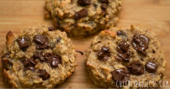 Healthy-And-Nutritious-Peanut-Butter-Oatmeal-Cookies-02